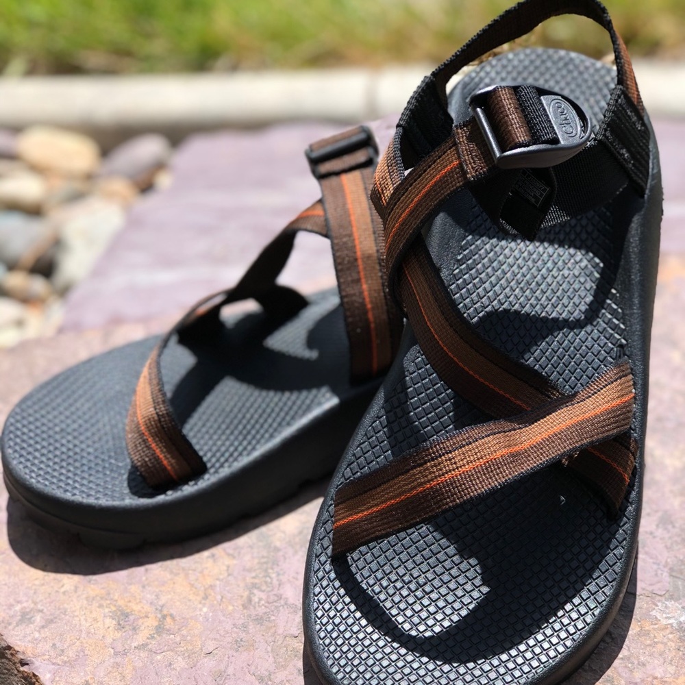 Men’s Chaco brown strap 11M sandal